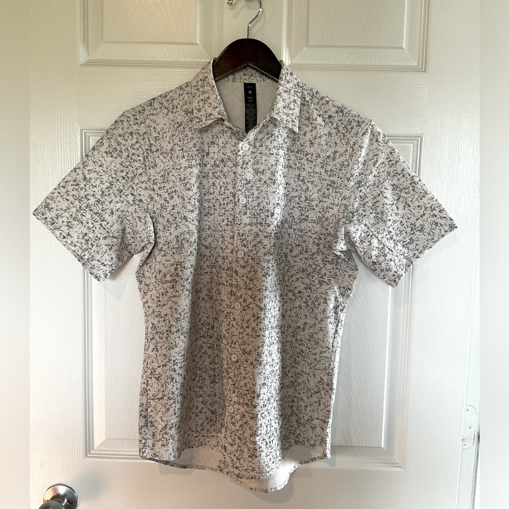 Lululemon  Airing Easy Short Sleeves Shirt / Size: XS